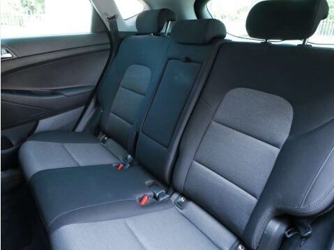 Hyundai TUCSON 1.6 Tucson SE Nav GDi 2WD 5dr 29