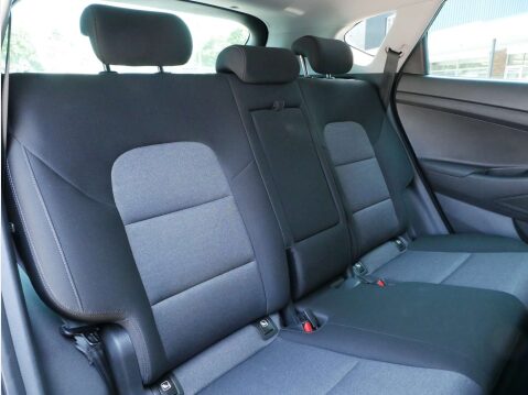 Hyundai TUCSON 1.6 Tucson SE Nav GDi 2WD 5dr 31