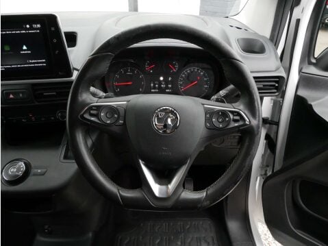 Vauxhall Combo 1.5 Combo 2000 Edition S/S Auto 10