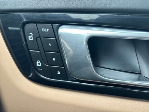 Porsche Cayenne 3.0 Cayenne V6 Platinum Edition E-Hybrid A 4WD 5dr 30