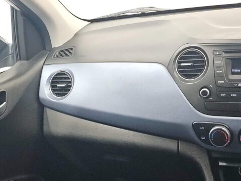 Hyundai i10 1.2 Premium Euro 5 5dr 25