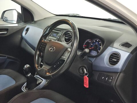 Hyundai i10 1.2 Premium Euro 5 5dr 11