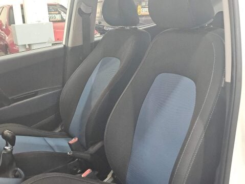 Hyundai i10 1.2 Premium Euro 5 5dr 22