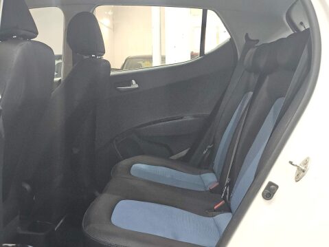Hyundai i10 1.2 Premium Euro 5 5dr 17