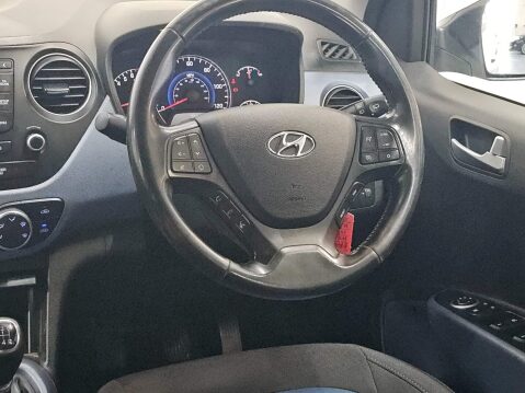 Hyundai i10 1.2 Premium Euro 5 5dr 24