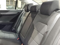 Volkswagen Passat 2.0 TDI BlueMotion Tech Highline Euro 5 (s/s) 4dr 17