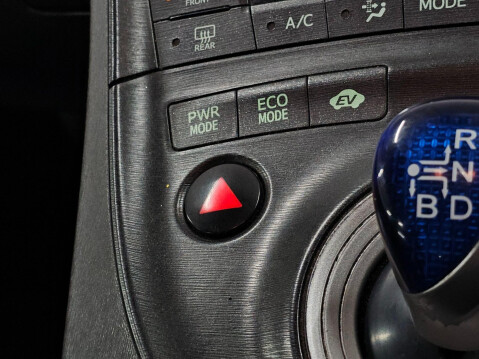 Toyota Prius 1.8 VVT-h T Spirit CVT Euro 5 (s/s) 5dr 26