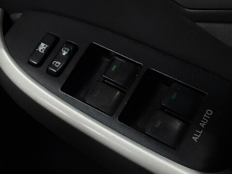 Toyota Prius 1.8 VVT-h T Spirit CVT Euro 5 (s/s) 5dr 46