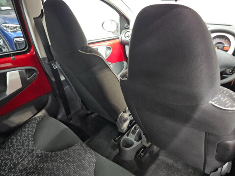 Peugeot 107 1.0 12V Sportium Euro 5 5dr 16