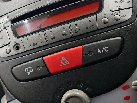 Peugeot 107 1.0 12V Sportium Euro 5 5dr 54
