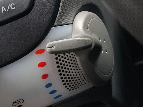Peugeot 107 1.0 12V Sportium Euro 5 5dr 52
