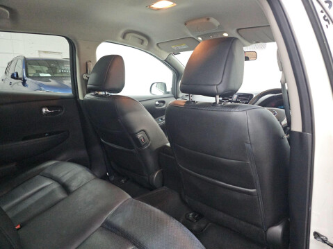 Nissan LEAF 24kWh Tekna Auto 5dr 16