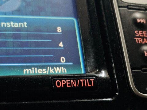 Nissan LEAF 24kWh Tekna Auto 5dr 57