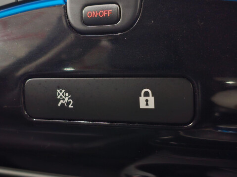 Nissan LEAF 24kWh Tekna Auto 5dr 63