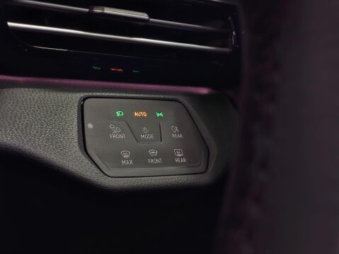 Volkswagen Id.5 Pro Performance 77kWh Tech Auto 5dr 52