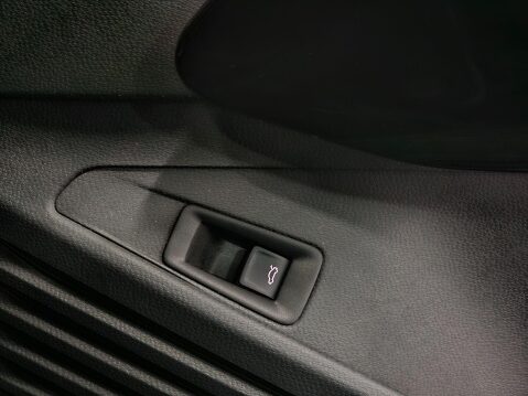 Volkswagen Id.5 Pro Performance 77kWh Tech Auto 5dr 75