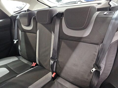 Ford Focus 1.6 Zetec Powershift Euro 5 5dr 23