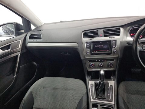 Volkswagen Golf 1.4 TSI BlueMotion Tech Match DSG Euro 5 (s/s) 5dr 28