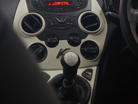 Ford Ka 1.2 Edge Euro 5 (s/s) 3dr 27