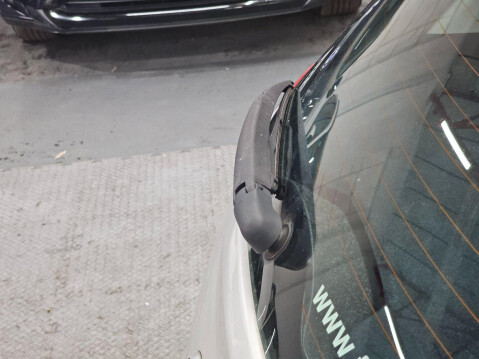 Ford Ka 1.2 Edge Euro 5 (s/s) 3dr 79