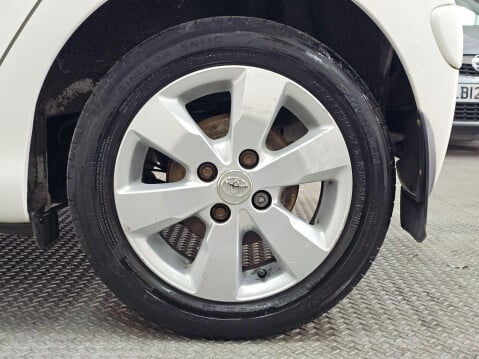 Toyota Aygo 1.0 VVT-i Fire Euro 5 5dr 9