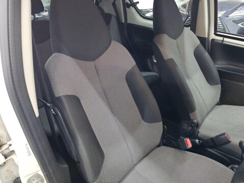Toyota Aygo 1.0 VVT-i Fire Euro 5 5dr 13