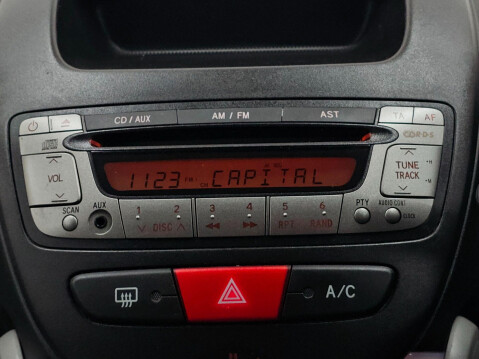 Toyota Aygo 1.0 VVT-i Fire Euro 5 5dr 50