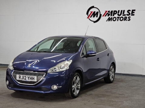 Peugeot 208 1.2 VTi Allure Euro 5 5dr 3