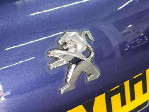 Peugeot 208 1.2 VTi Allure Euro 5 5dr 87