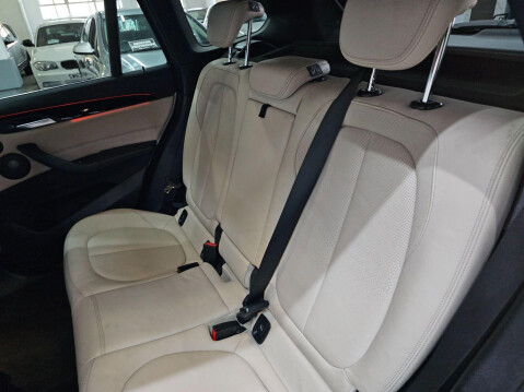 BMW X1 2.0 20i xLine Auto xDrive Euro 6 (s/s) 5dr 22