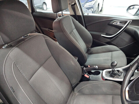 Vauxhall Astra 1.4T 16v SRi Euro 5 5dr 13