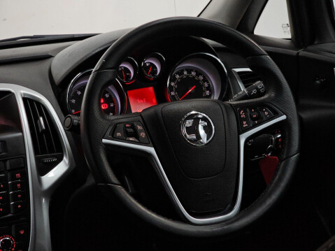 Vauxhall Astra 1.4T 16v SRi Euro 5 5dr 26
