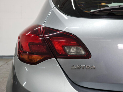 Vauxhall Astra 1.4T 16v SRi Euro 5 5dr 89