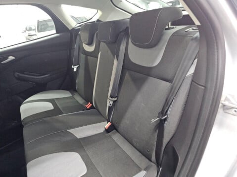 Ford Focus 1.0T EcoBoost Zetec Euro 5 (s/s) 5dr 23