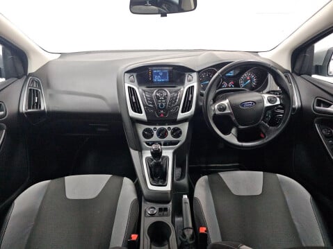 Ford Focus 1.0T EcoBoost Zetec Euro 5 (s/s) 5dr 2