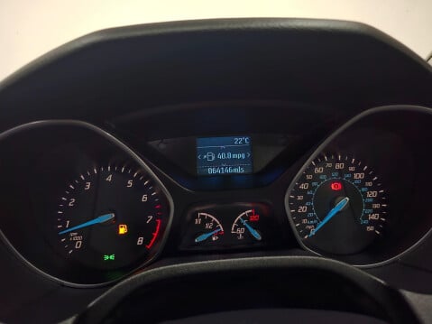 Ford Focus 1.0T EcoBoost Zetec Euro 5 (s/s) 5dr 52