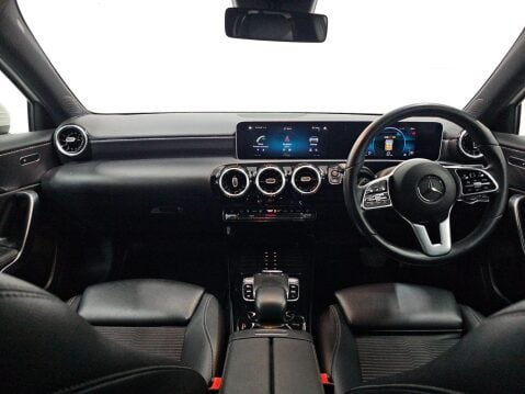 Mercedes-Benz A Class 1.5 A180d Sport (Executive) 7G-DCT Euro 6 (s/s) 5dr 2