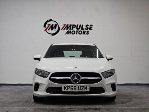 Mercedes-Benz A Class 1.5 A180d Sport (Executive) 7G-DCT Euro 6 (s/s) 5dr 3