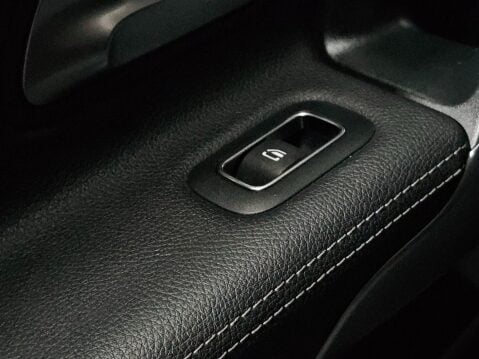 Mercedes-Benz A Class 1.5 A180d Sport (Executive) 7G-DCT Euro 6 (s/s) 5dr 28