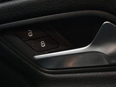 Mercedes-Benz A Class 1.5 A180d Sport (Executive) 7G-DCT Euro 6 (s/s) 5dr 39