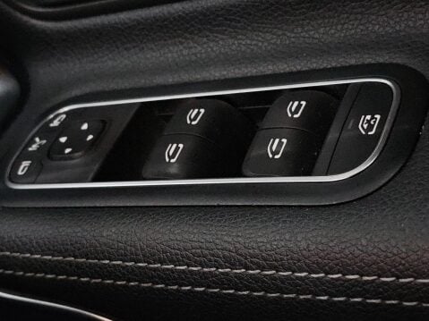 Mercedes-Benz A Class 1.5 A180d Sport (Executive) 7G-DCT Euro 6 (s/s) 5dr 46