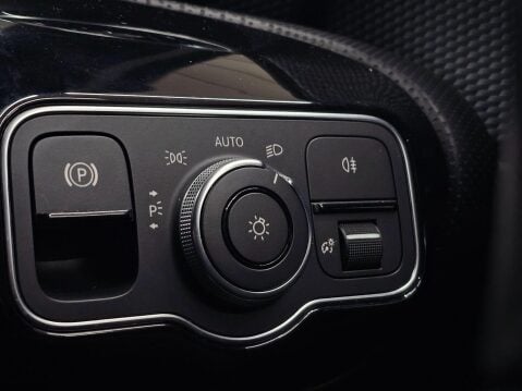 Mercedes-Benz A Class 1.5 A180d Sport (Executive) 7G-DCT Euro 6 (s/s) 5dr 78