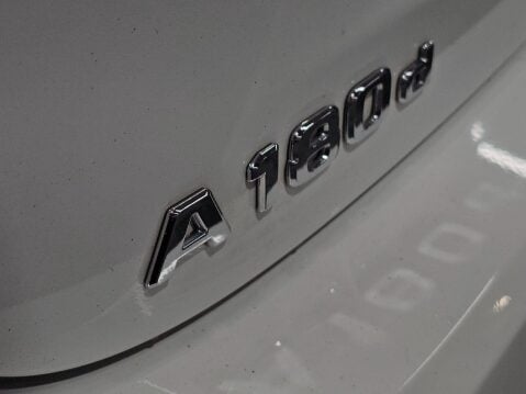 Mercedes-Benz A Class 1.5 A180d Sport (Executive) 7G-DCT Euro 6 (s/s) 5dr 82