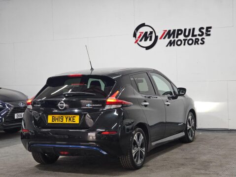 Nissan LEAF 40kWh N-Connecta Auto 5dr 8