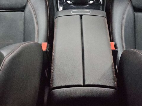 Mercedes-Benz A Class 1.5 A180d AMG Line (Executive) 7G-DCT Euro 6 (s/s) 5dr 29