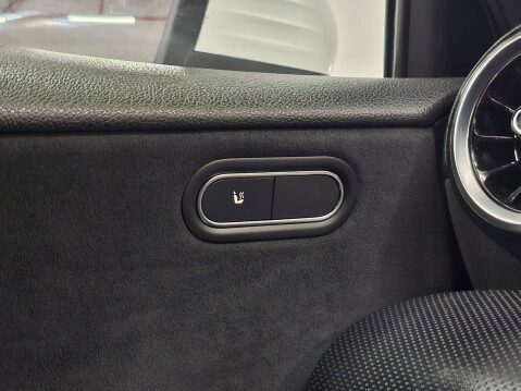 Mercedes-Benz A Class 1.5 A180d AMG Line (Executive) 7G-DCT Euro 6 (s/s) 5dr 68