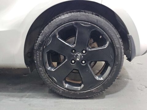 Kia Rio 1.4 Rio 3 3dr 9