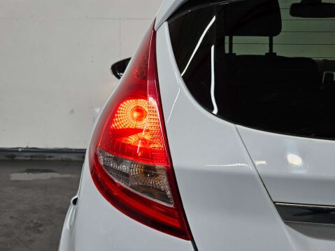 Ford Fiesta 1.4 Fiesta Titanium 5dr 83