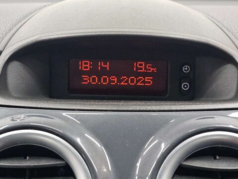 Vauxhall Corsa 1.4 Corsa SE 5dr 61