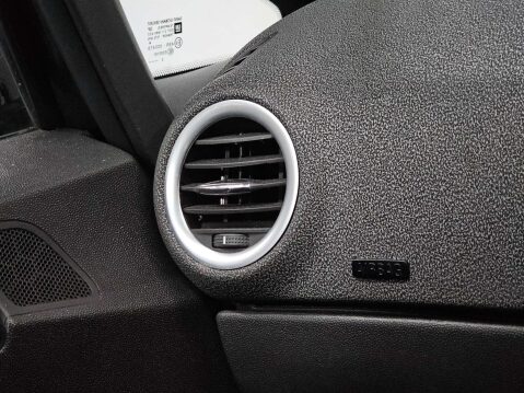 Vauxhall Corsa 1.4 Corsa SE 5dr 71